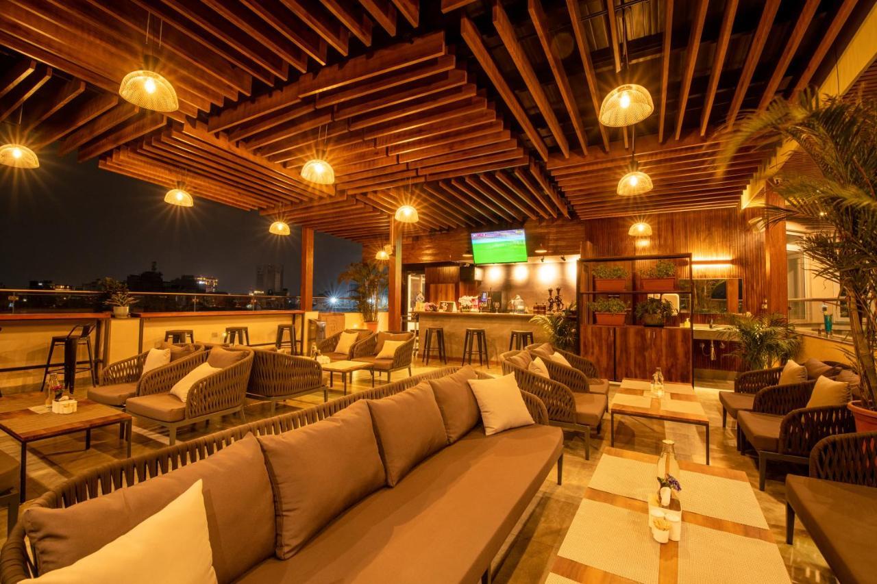 Mila Hotel Катманду Экстерьер фото