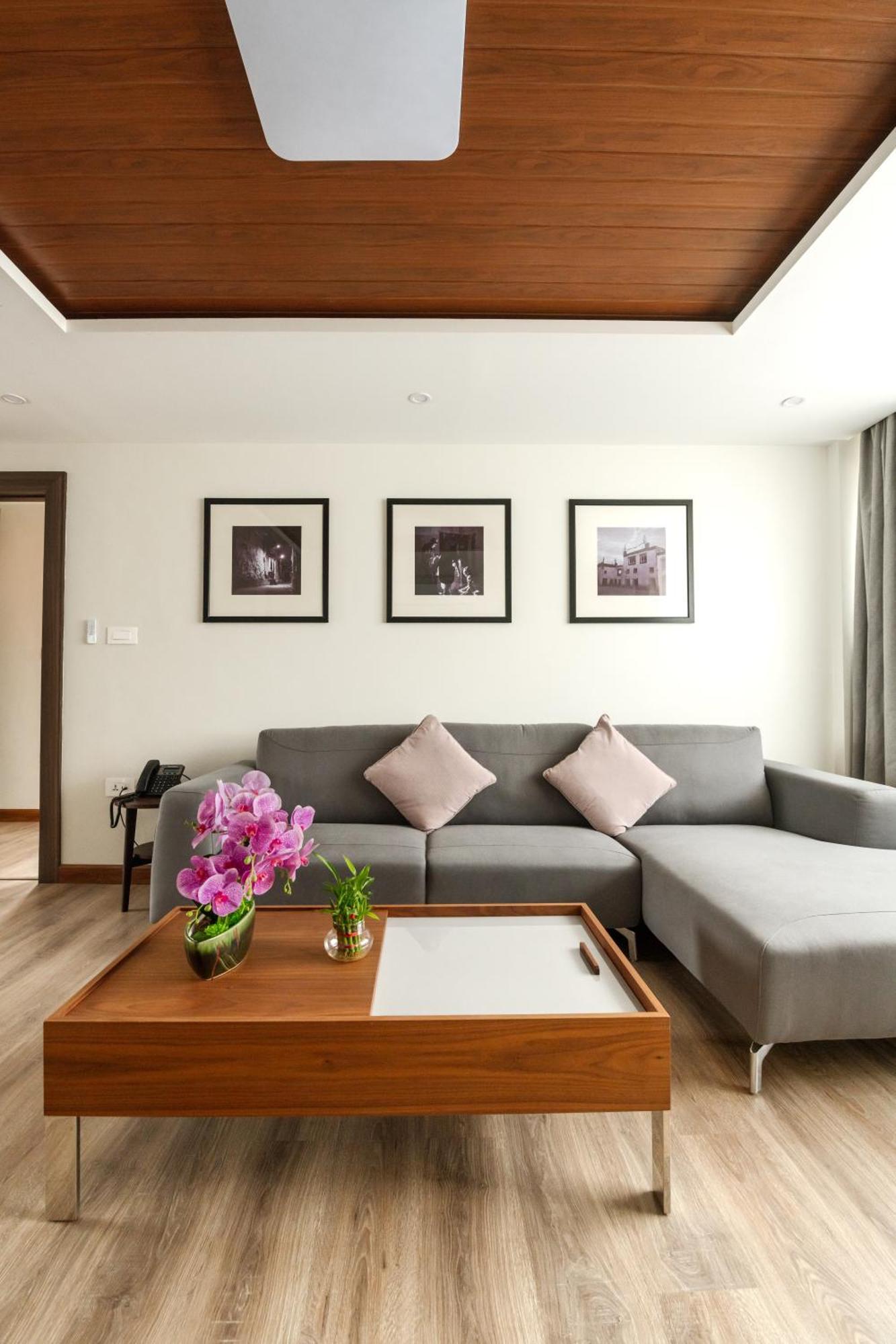 Mila Hotel Катманду Экстерьер фото