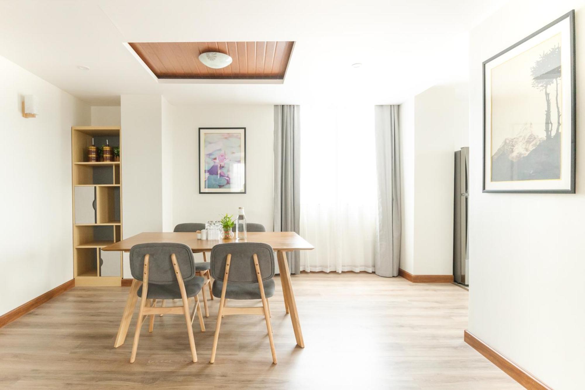 Mila Hotel Катманду Экстерьер фото